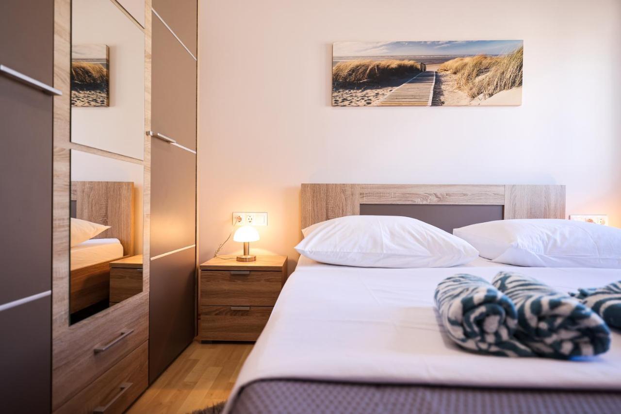 Apartments Anka With Seaview Vrsi Ngoại thất bức ảnh